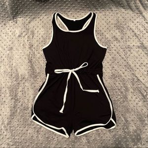 Black/white romper, Small